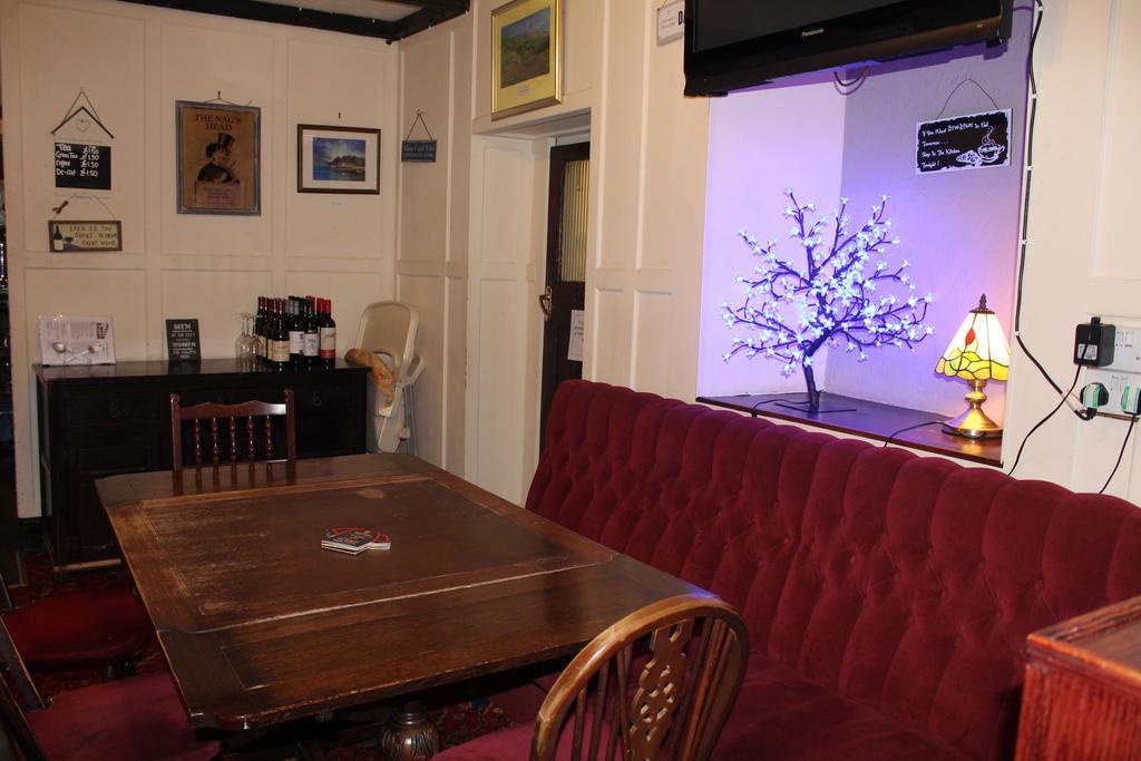 The Nags Head Tredegar Bed and Breakfast Nant-y-bwch Buitenkant foto