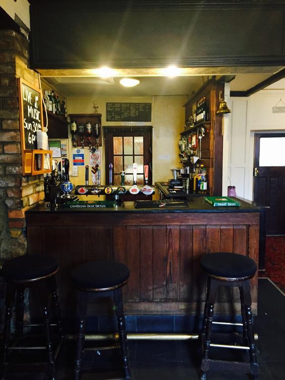 The Nags Head Tredegar Bed and Breakfast Nant-y-bwch Buitenkant foto