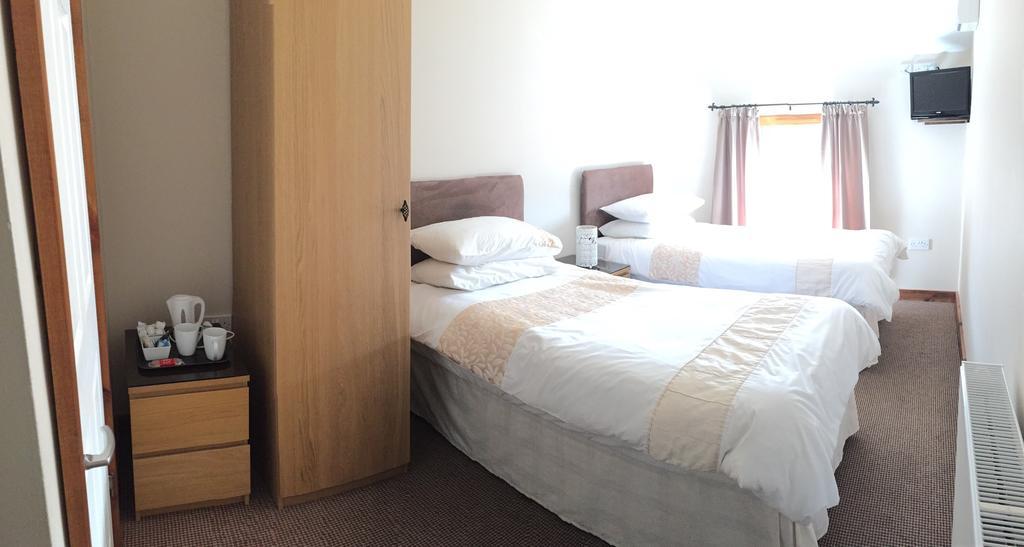 The Nags Head Tredegar Bed and Breakfast Nant-y-bwch Buitenkant foto